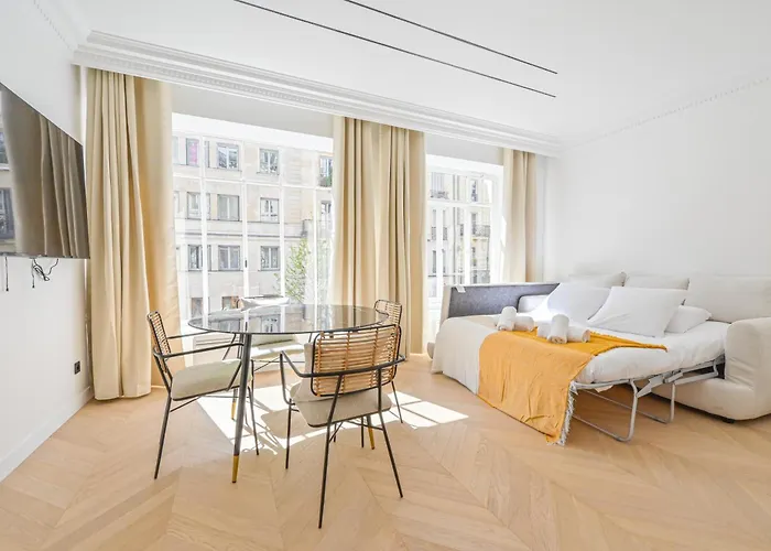 Lovely & Exclusive Parisian Flat